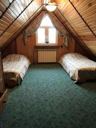 Фермерские дома Uroczysko Леско Двухместный номер с 2 отдельными кроватями и собственной ванной комнатой-6